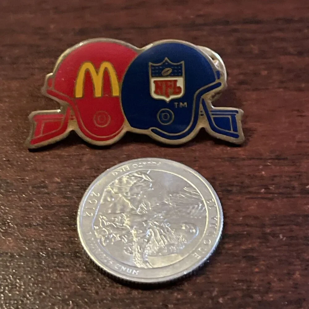 McDonald’s‎ NFL Football Helmets Employee Lapel Pin